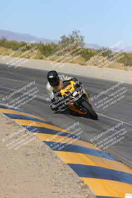 media/Dec-09-2023-SoCal Trackdays (Sat) [[76a8ac2686]]/Turn 3 Inside (1015am)/